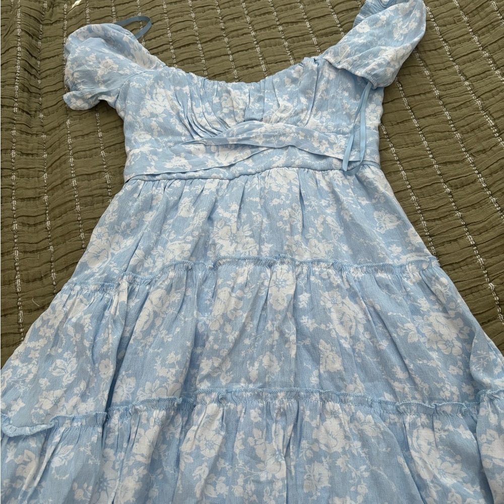 Elegant Blue Floral Dress
